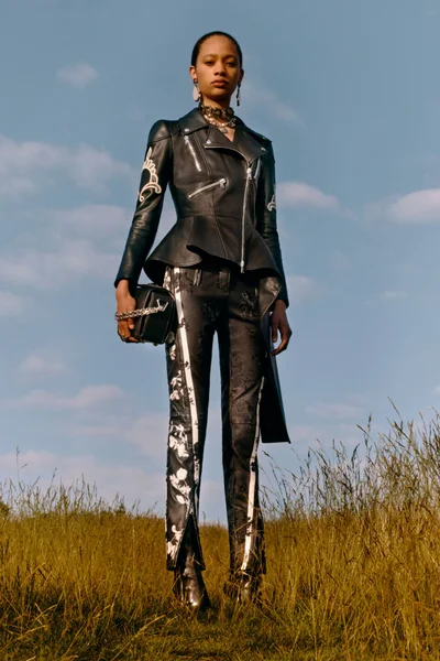 Look 13